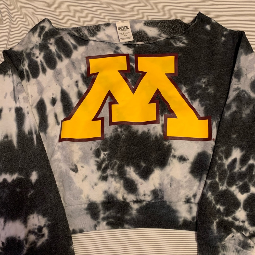 Cropped sweater